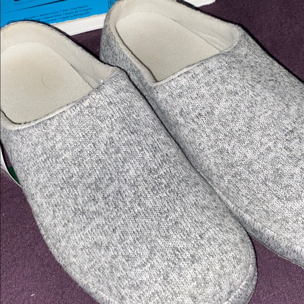 LL Bean slippers